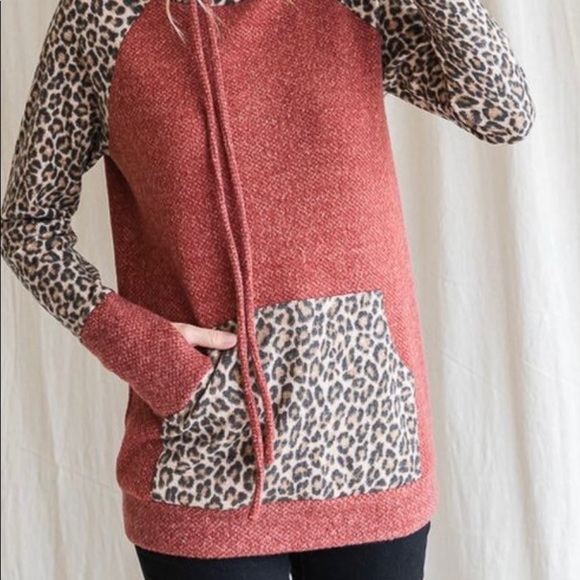 NWT Rust/Leopard Print Turtleneck Hoodie Sweater - Picture 8 of 9